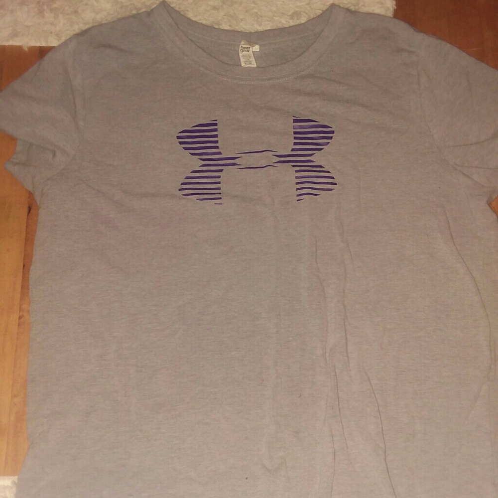 🌻 UNDER ARMOUR T-SHIRT 🌻 3 FOR $15 🌻